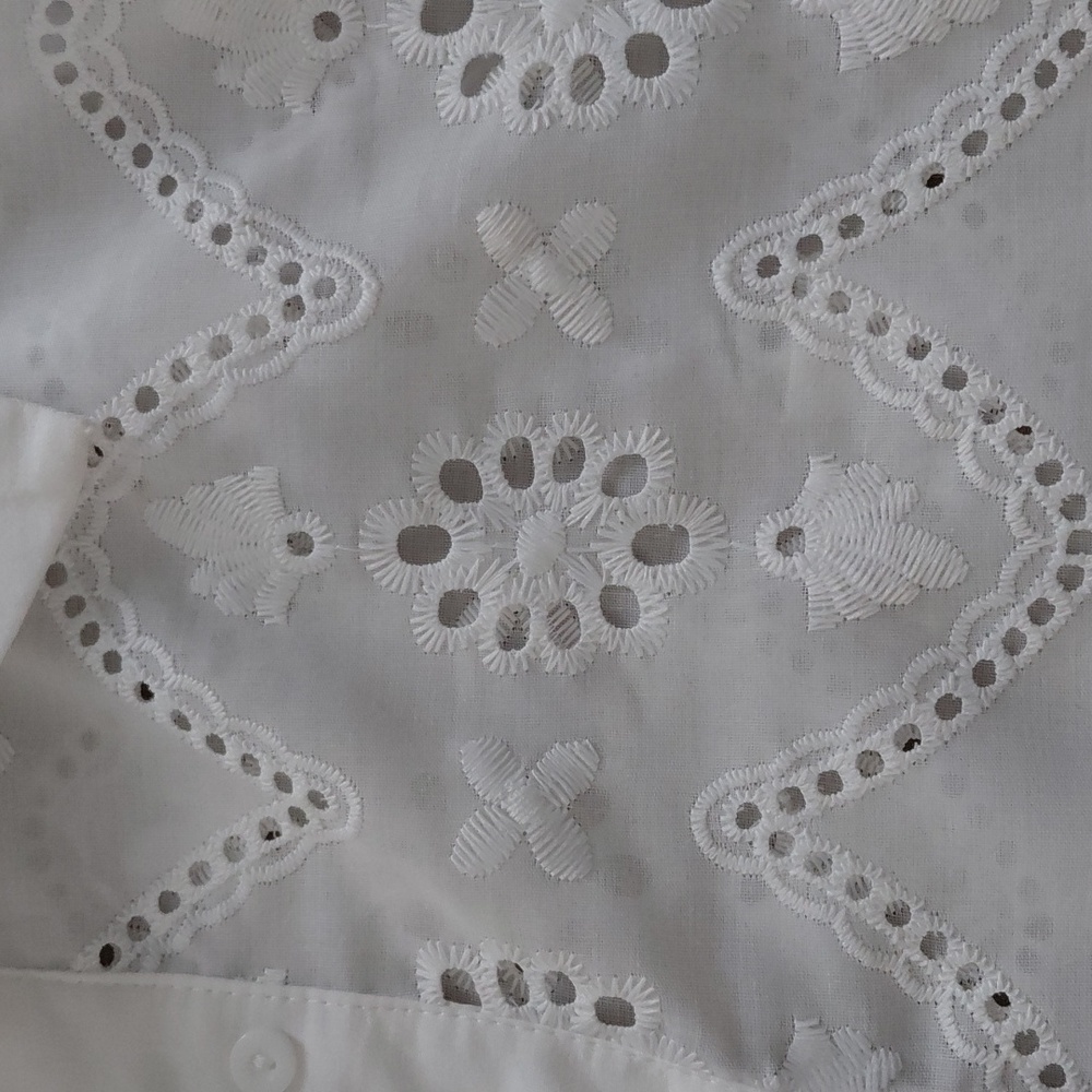 Shein Eyelet Embroidery Design White Cotton Top Sz L New - Picture 7 of 8